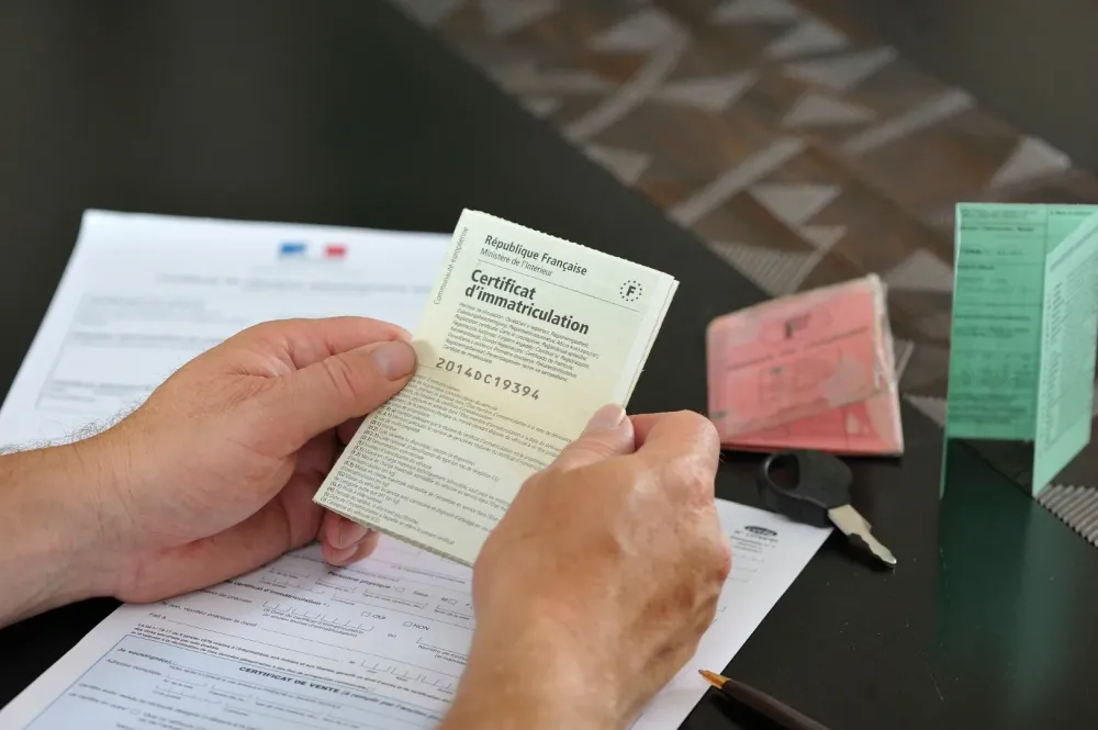 Service carte grise